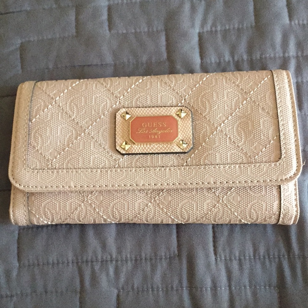 Guess Wallet